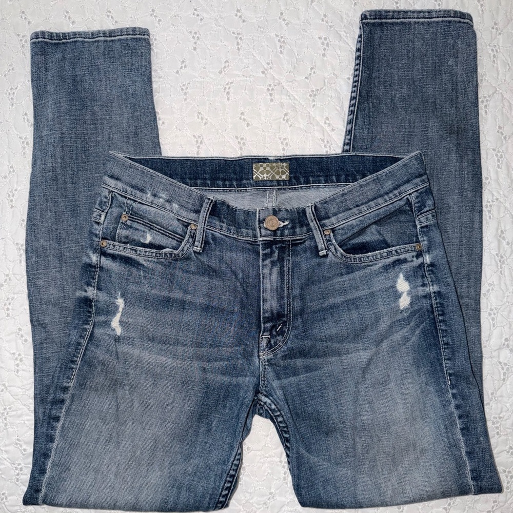 MOTHER Skinny Jeans in Faded Blue with Light Distress